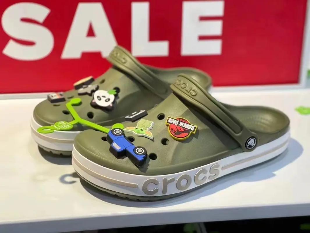 cro c s kelli flat,Crocs Kelli Flat: A Comprehensive Guide